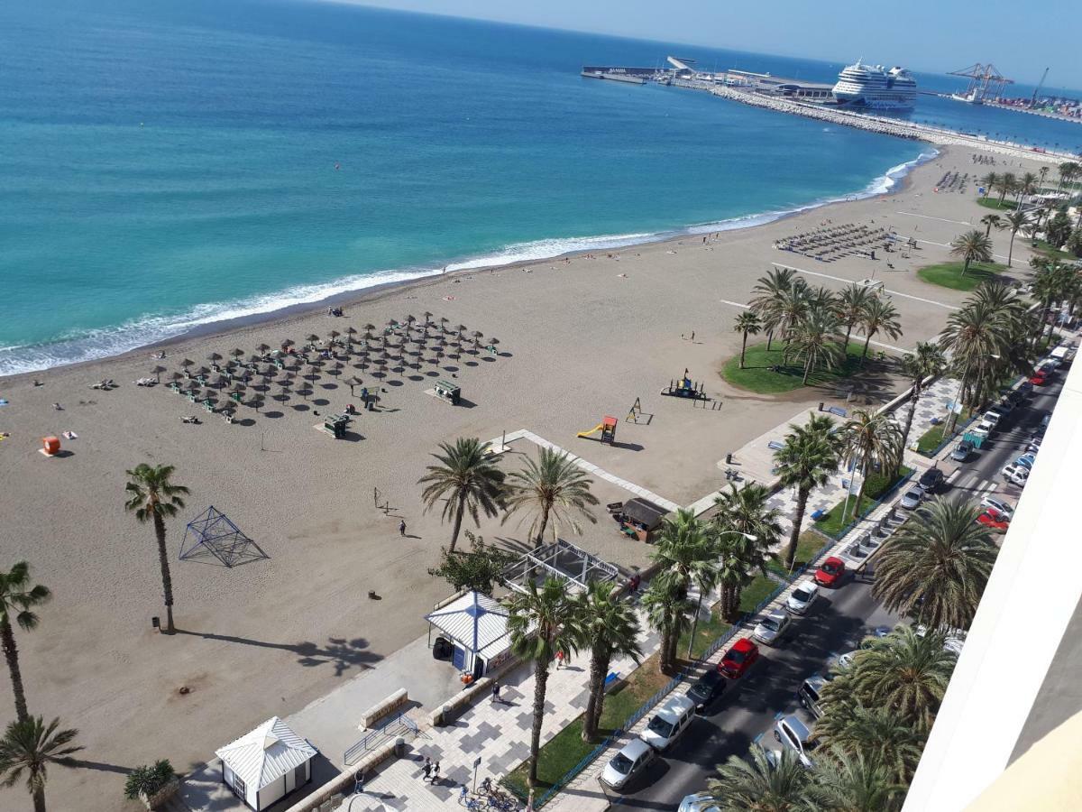 Primera linea de playa 4 Málaga Exterior foto